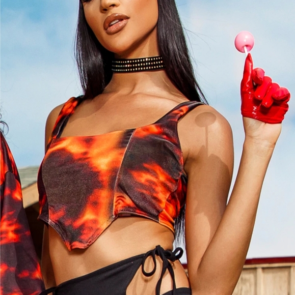 PrettyLittleThing Tops - PLT NWT velvet cropped top. Size 6